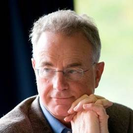 Une image contenant personne, Visage humain, habits, ride

Le contenu généré par l’IA peut être incorrect.